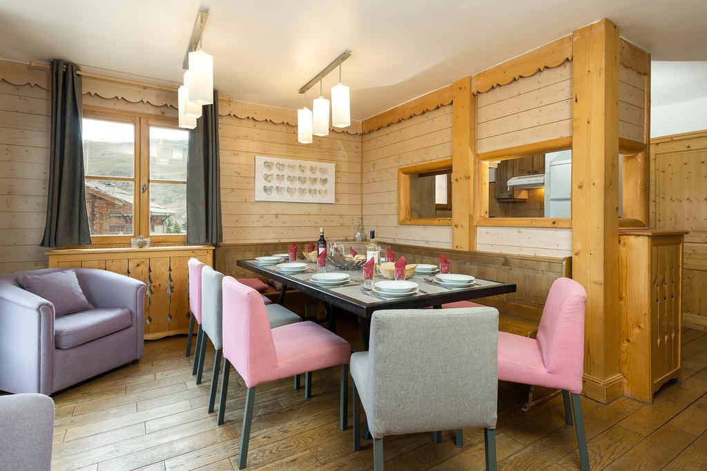 Madame Vacances Les Chalets De L'Altiport Alpe d'Huez Buitenkant foto