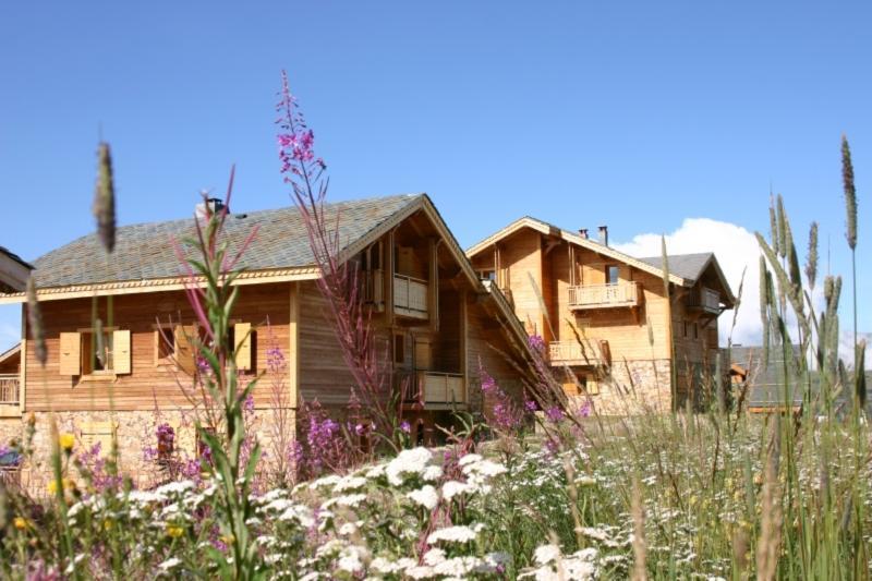 Madame Vacances Les Chalets De L'Altiport Alpe d'Huez Buitenkant foto