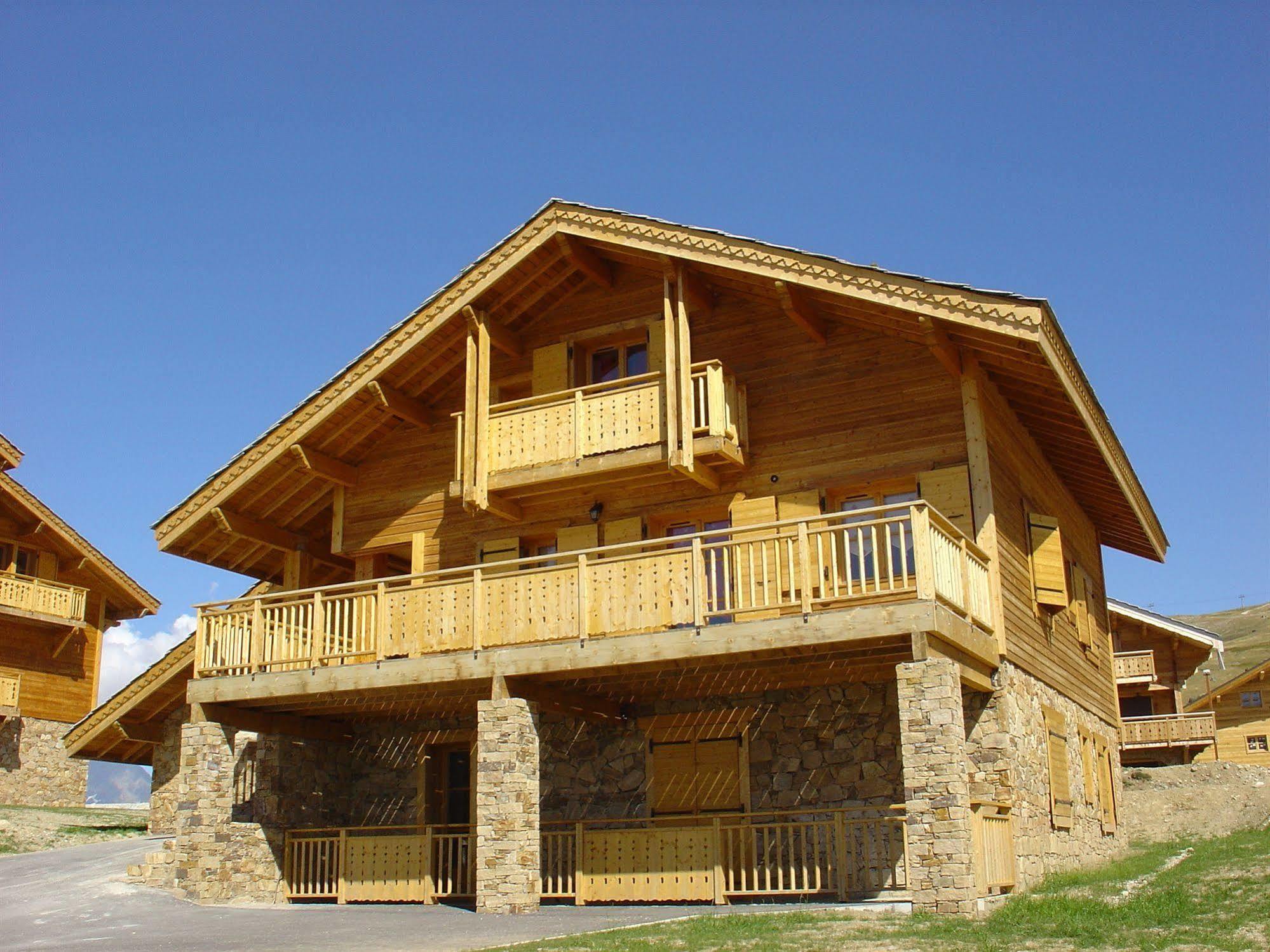 Madame Vacances Les Chalets De L'Altiport Alpe d'Huez Buitenkant foto