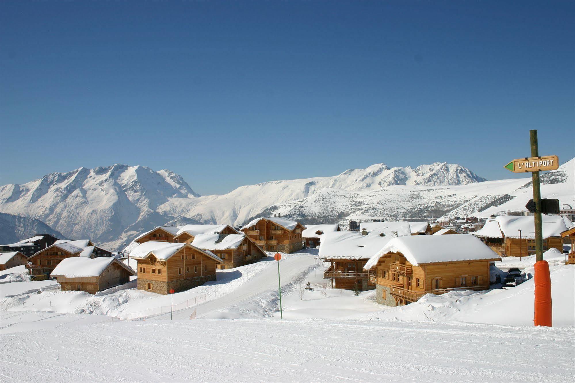 Madame Vacances Les Chalets De L'Altiport Alpe d'Huez Buitenkant foto